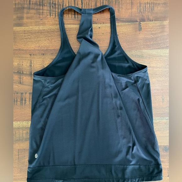 LULULEMON top - Picture 2 of 4